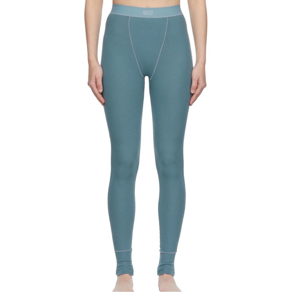 NWT SKIMS Ribbed Thermal Leggings Medium